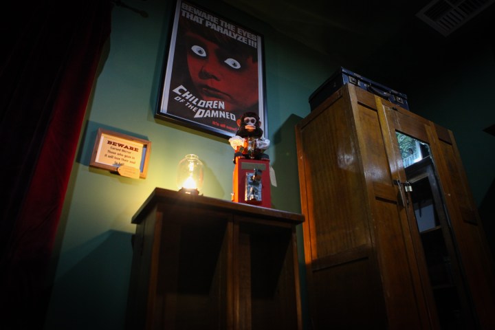 Creepy image of a clapping monkey